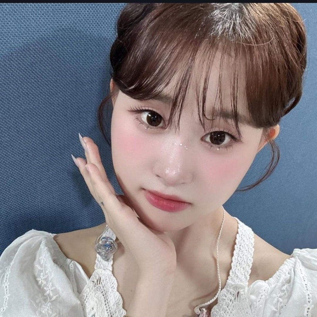 Foto kegiatan terbaru dari Kim Dahyun