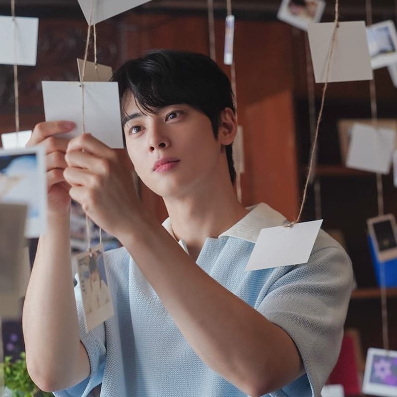 Latest photo of Cha Eunwoo