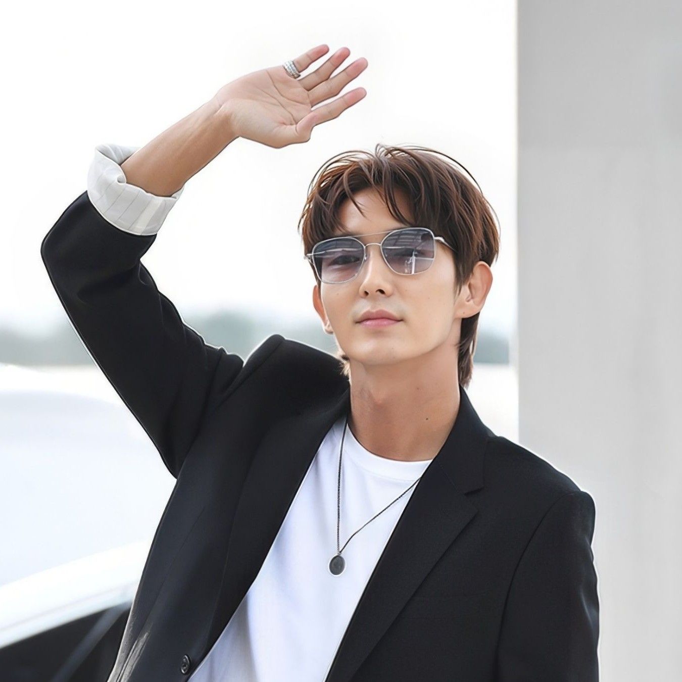Latest photo of Lee Joongi