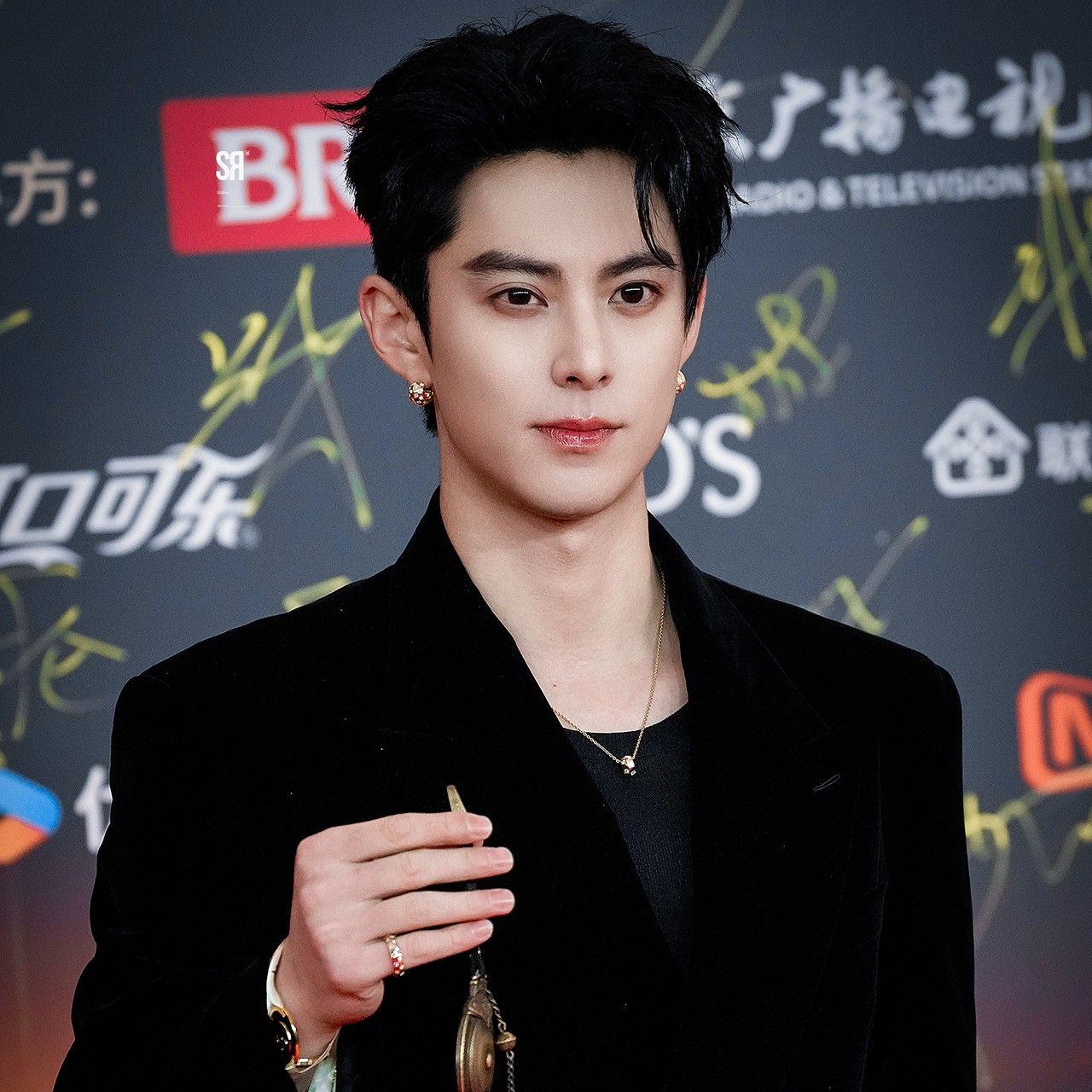 A moment captured by a fan of Dylan Wang