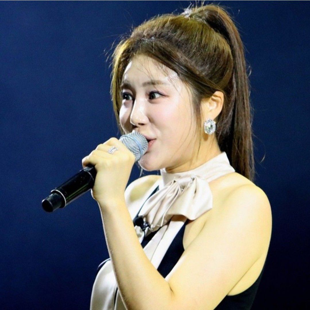 Momen yang diabadikan oleh penggemar Kim Soyou