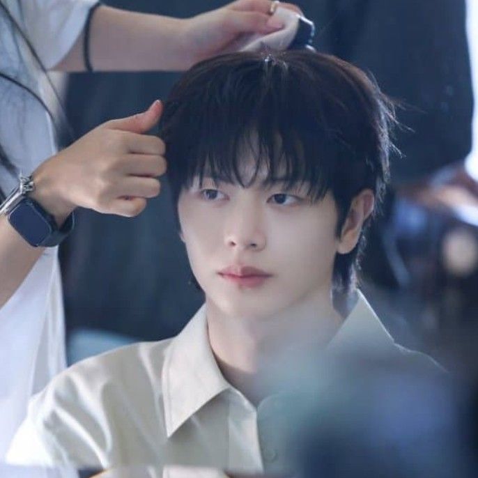 Latest photo of Yook Sungjae