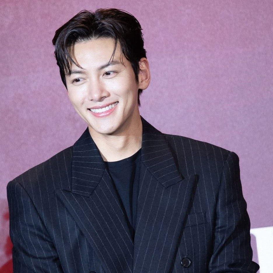 Latest photo of Ji Changwook