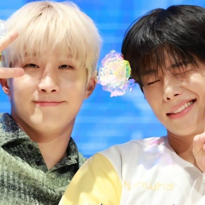 Recent activity shot of Cha Eunwoo