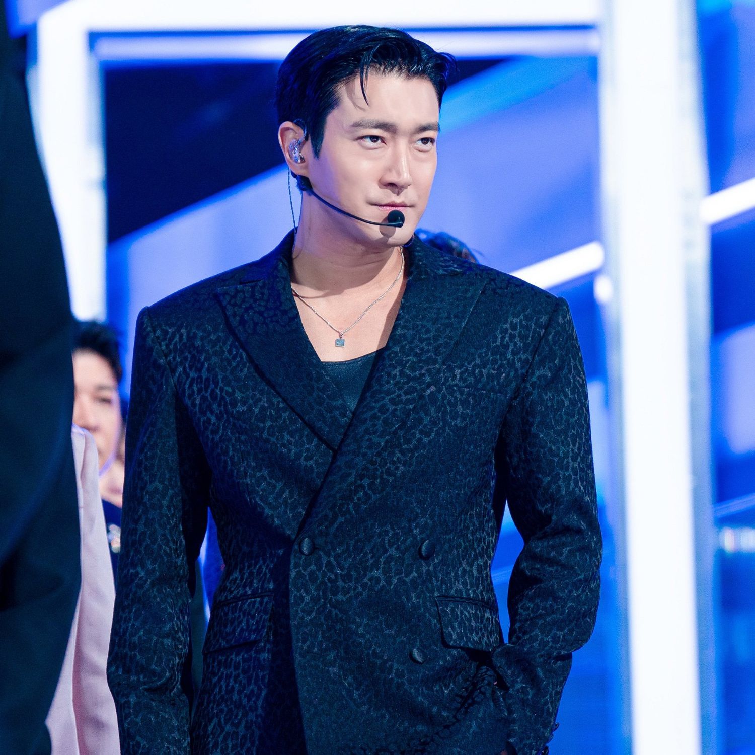 A moment captured by a fan of Choi Siwon