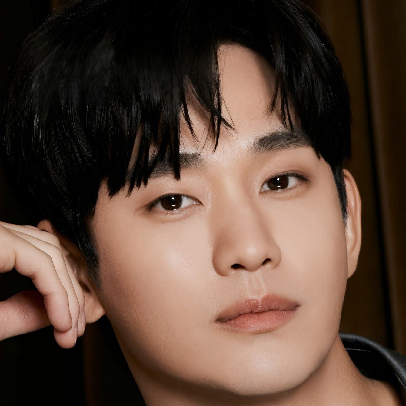 Behind-the-scenes cut of Kim Soohyun