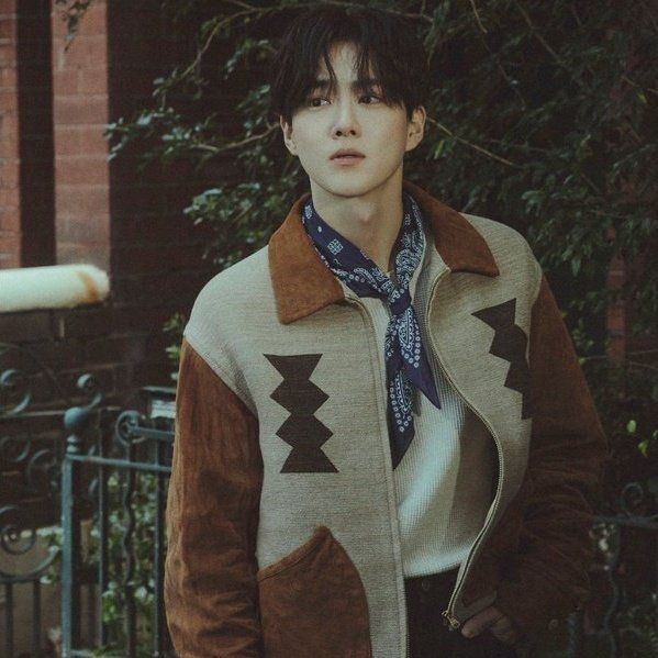 Recent activity shot of Suho