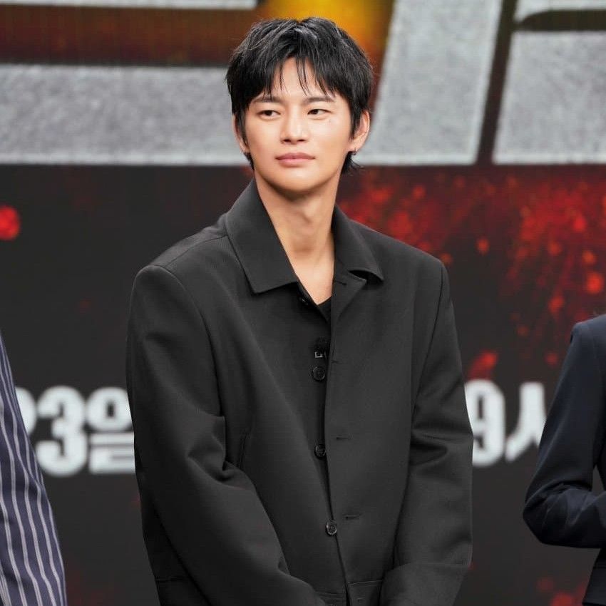 Latest photo of Seo Inguk