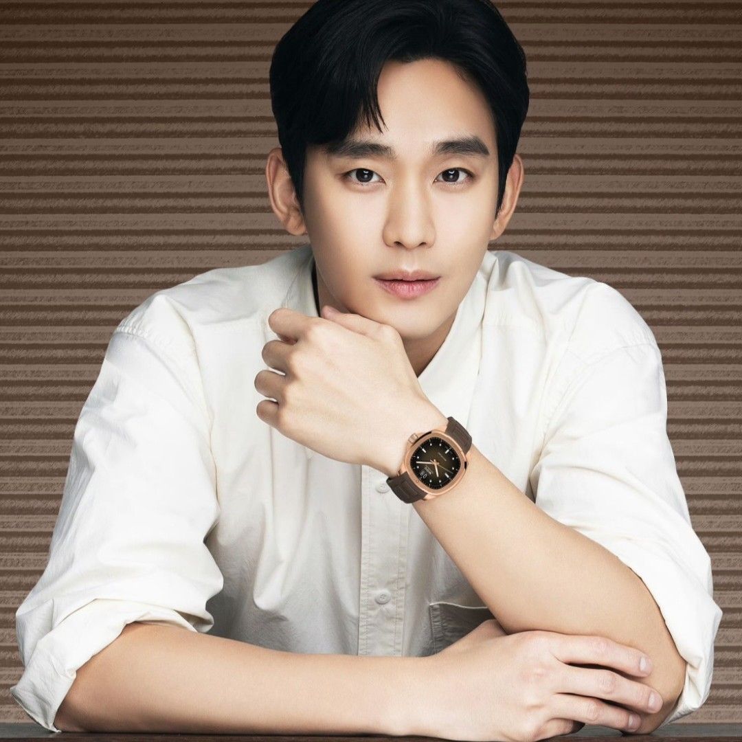 A moment captured by a fan of Kim Soohyun