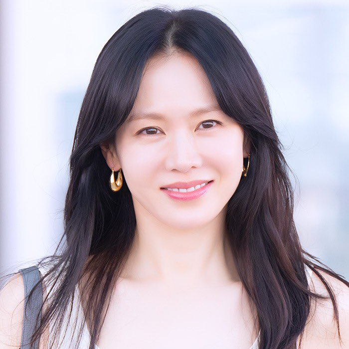 Behind-the-scenes cut of Son Yejin
