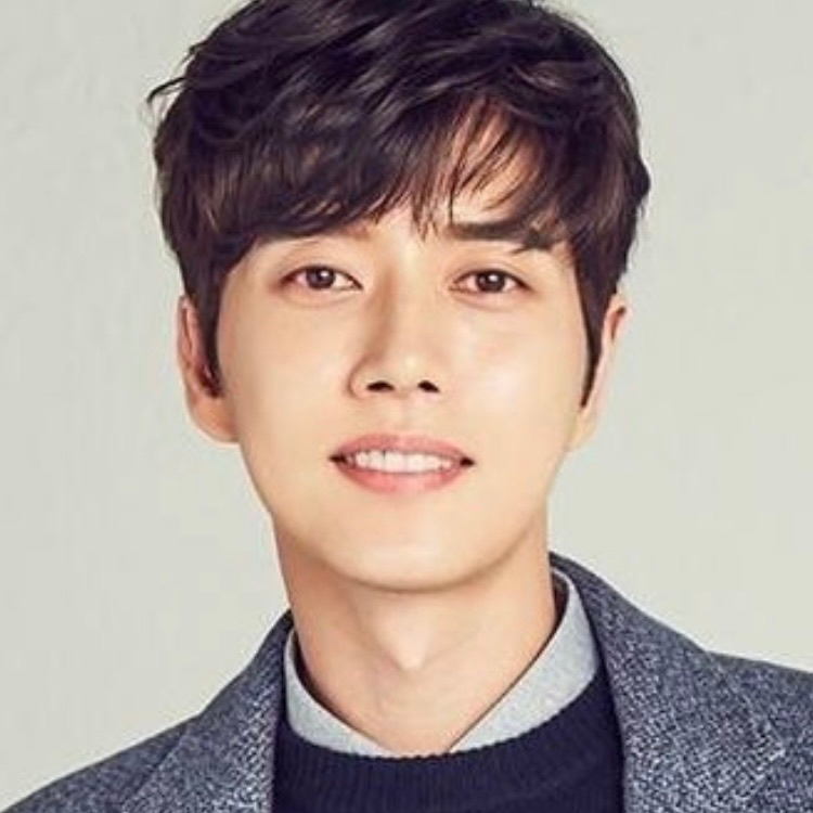 Latest photo of Park Haejin