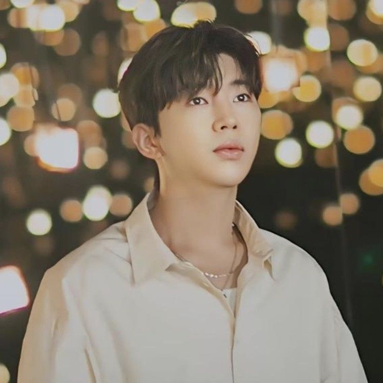 Behind-the-scenes cut of Lim Youngwoong