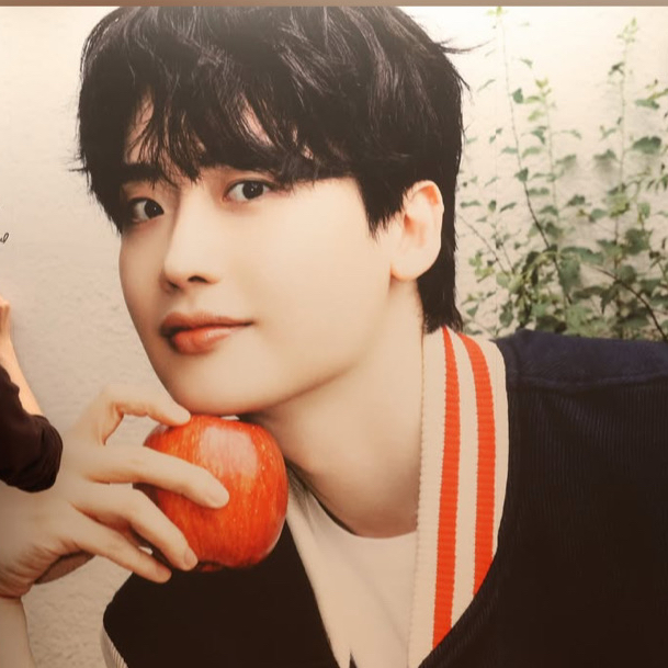 Behind-the-scenes cut of Lee Jongsuk