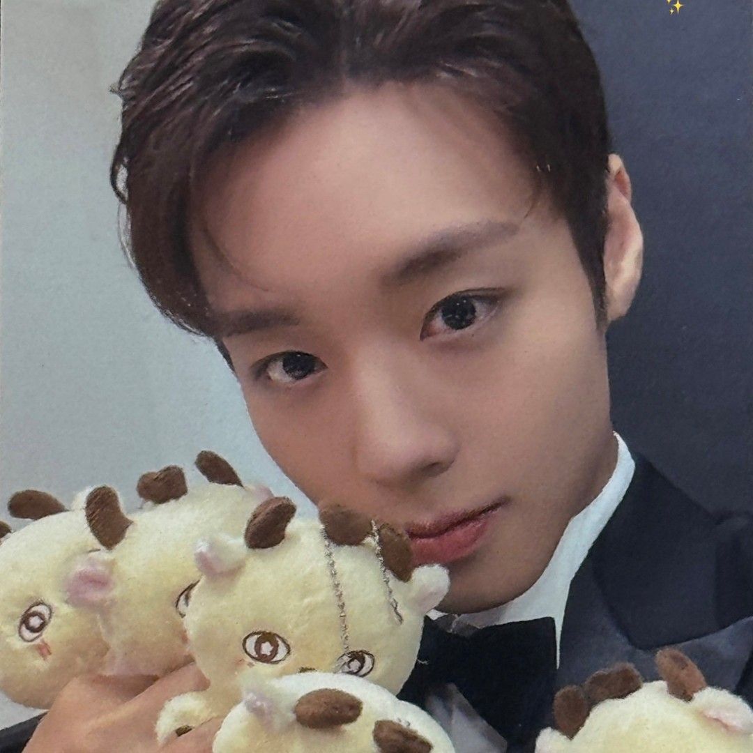 Recent activity shot of Park Jihoon