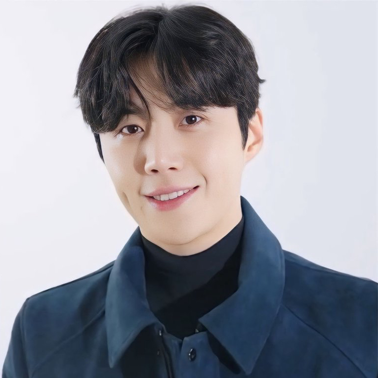 Recent activity shot of Kim Seonho