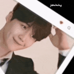 Latest photo of Kim Seonho