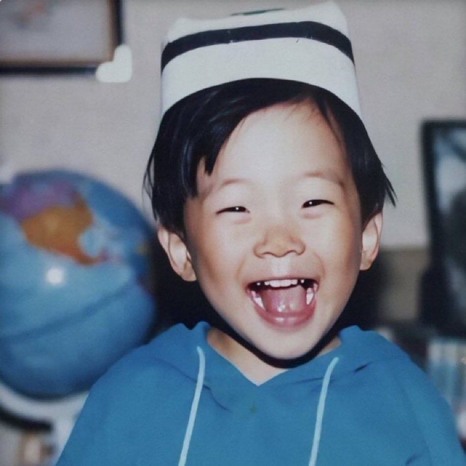 イ・ジュノのビハインドカット