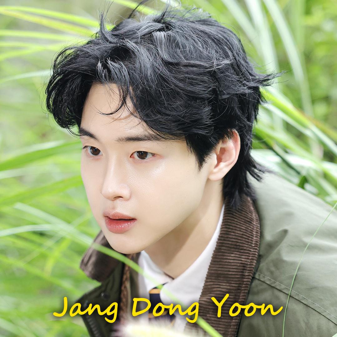 A moment captured by a fan of Jang Dongyoon