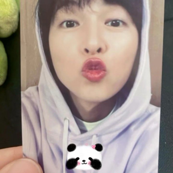 粉絲拍下的宋仲基瞬間