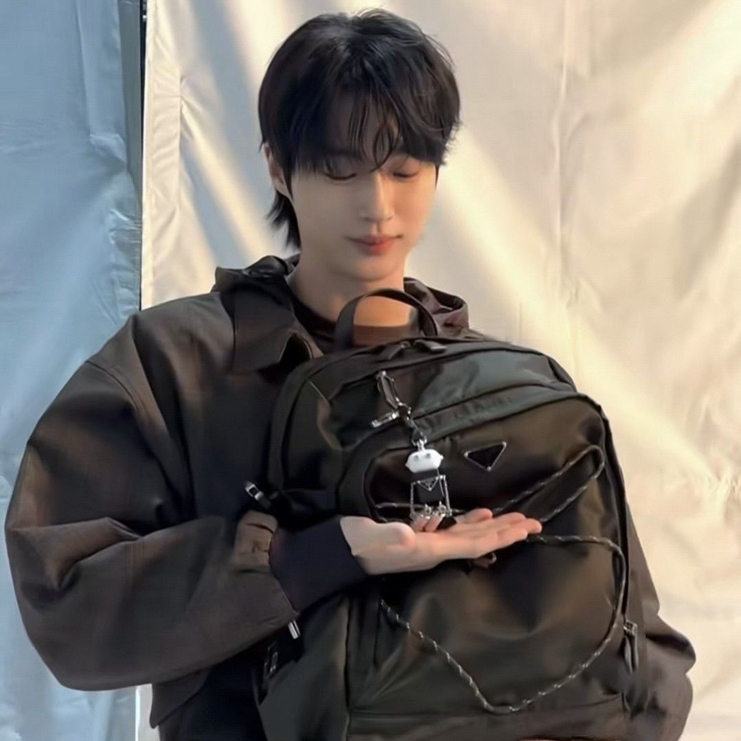 A moment captured by a fan of Byeon Wooseok