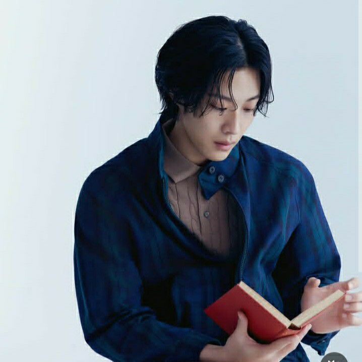 Latest photo of Lee Jongwon