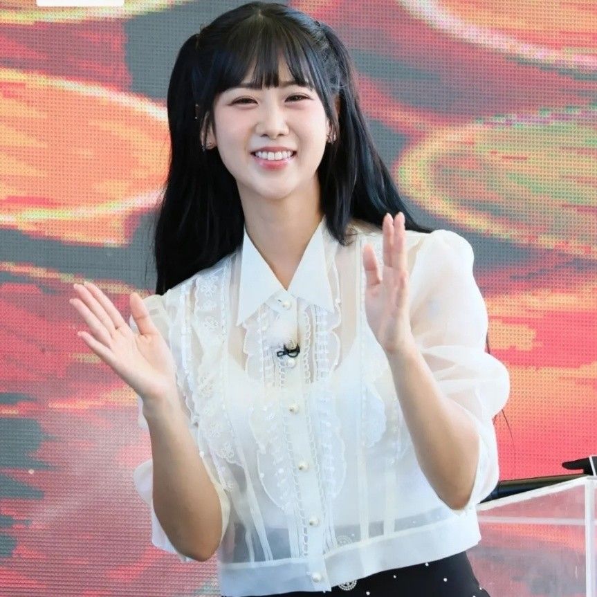 Recent activity shot of Kang Hyeyeon