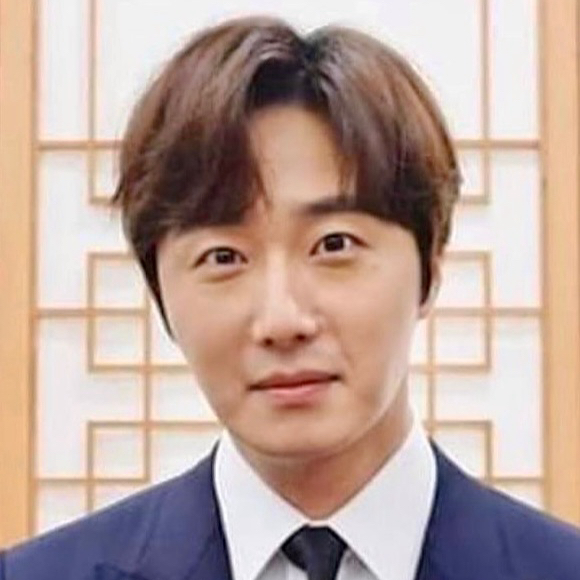 A moment captured by a fan of Jung Ilwoo
