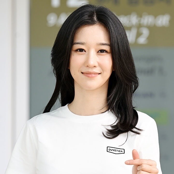Latest photo of Seo Yeaji
