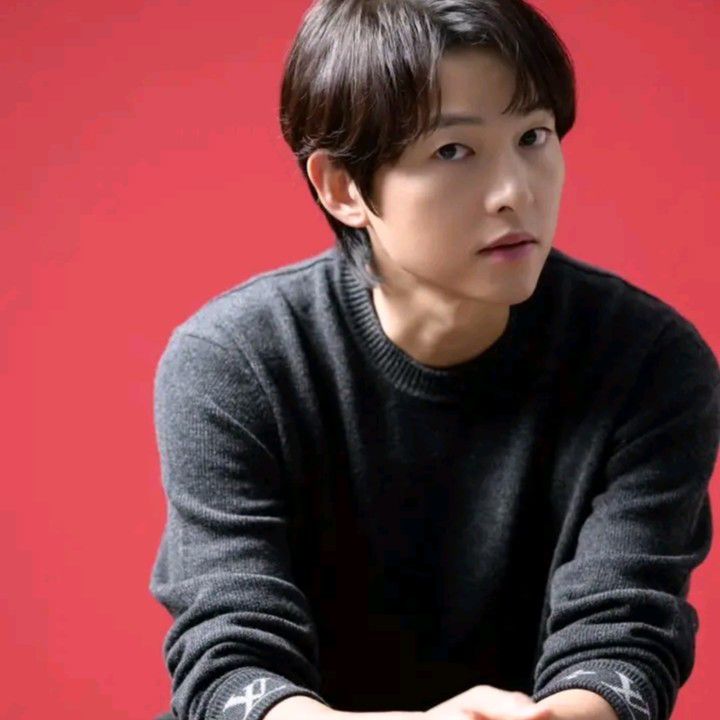 Latest photo of Song Joongki