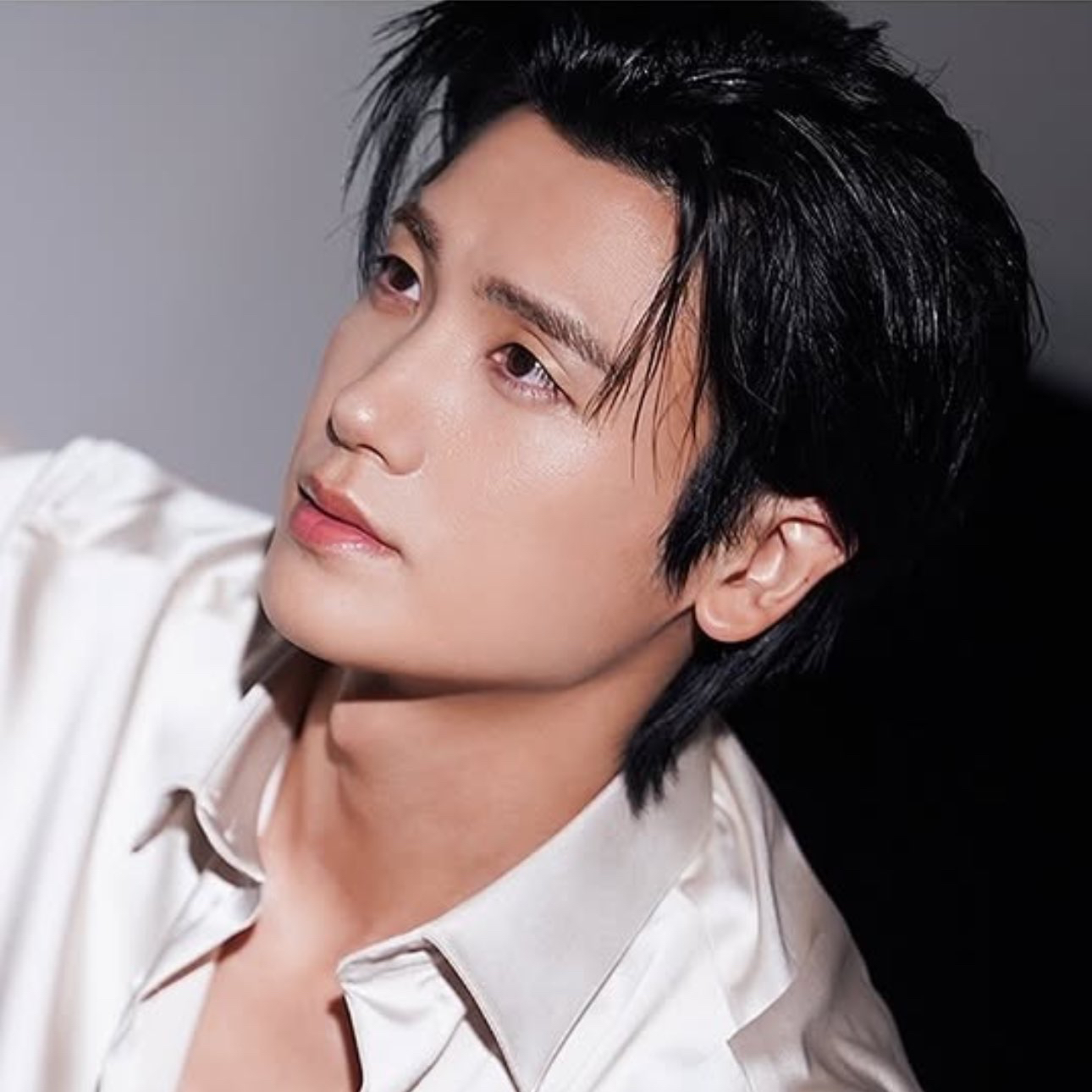 Latest photo of Park Hyungsik