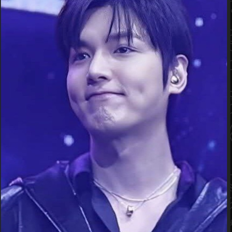 Latest photo of Lee Minho