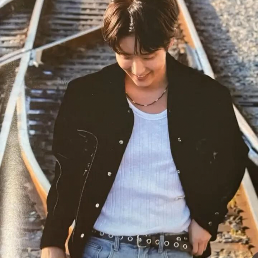 Recent activity shot of Lee Joongi