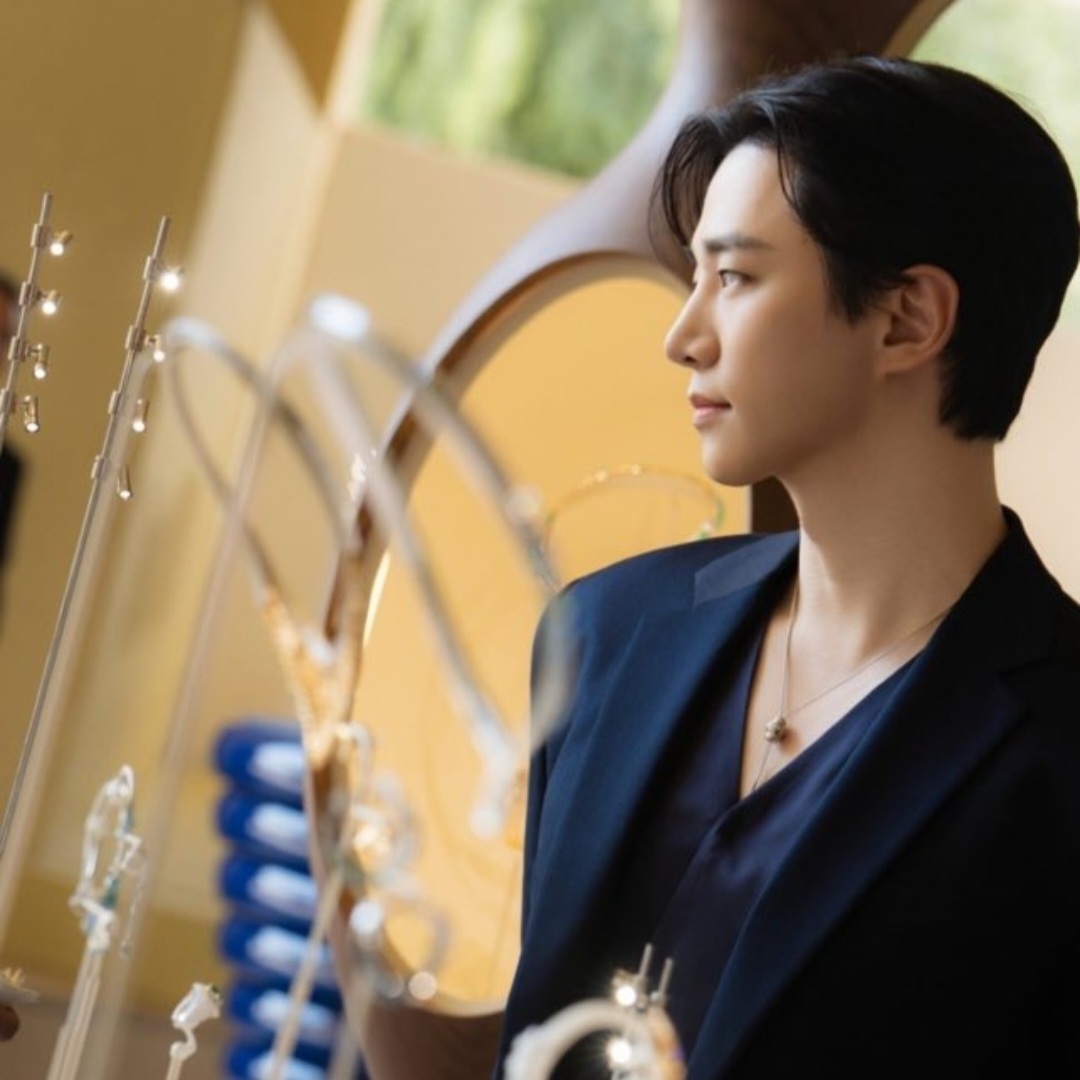 Recent activity shot of Lee Junho