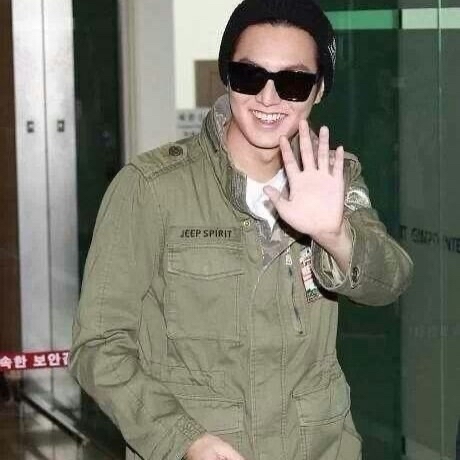 Recent activity shot of Lee Minho