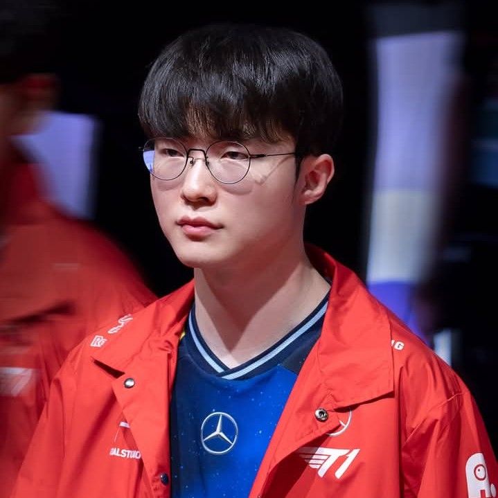 Latest photo of Faker