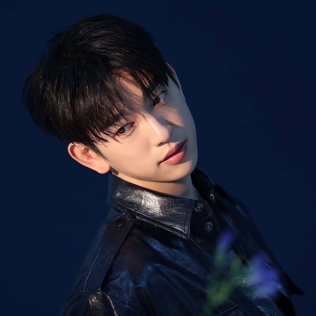Latest photo of Park Jinyoung