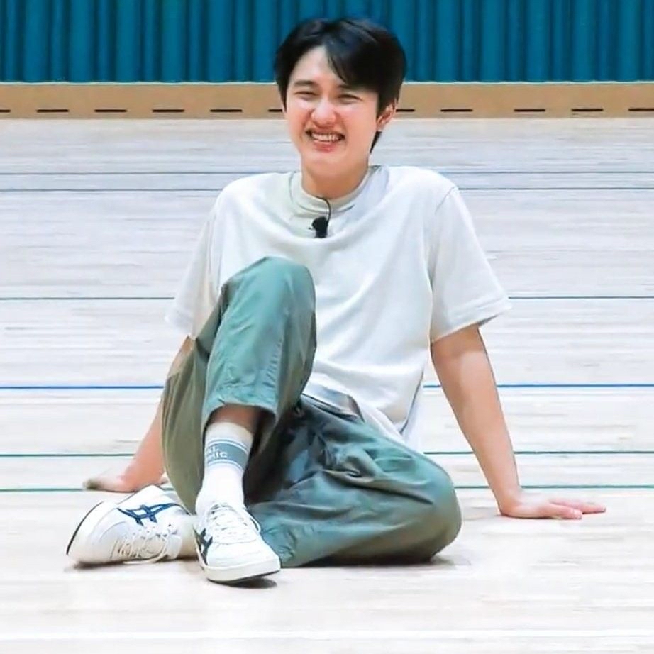 Cuplikan di balik layar dari Doh Kyungsoo (D.O.)