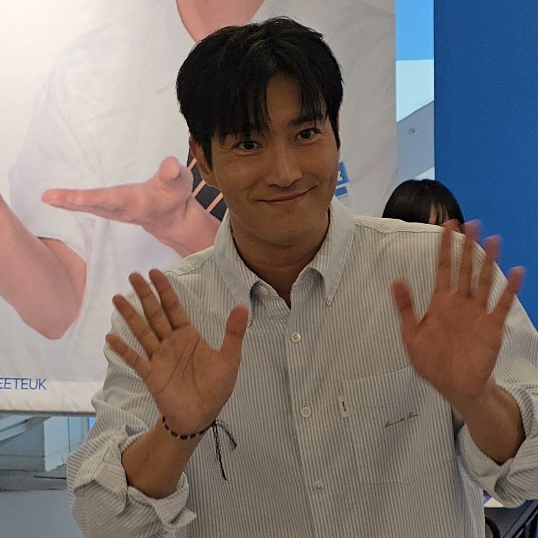 A moment captured by a fan of Choi Siwon