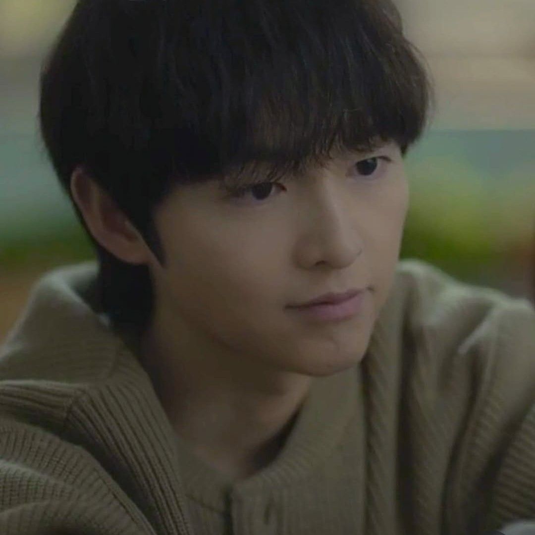 Latest photo of Song Joongki