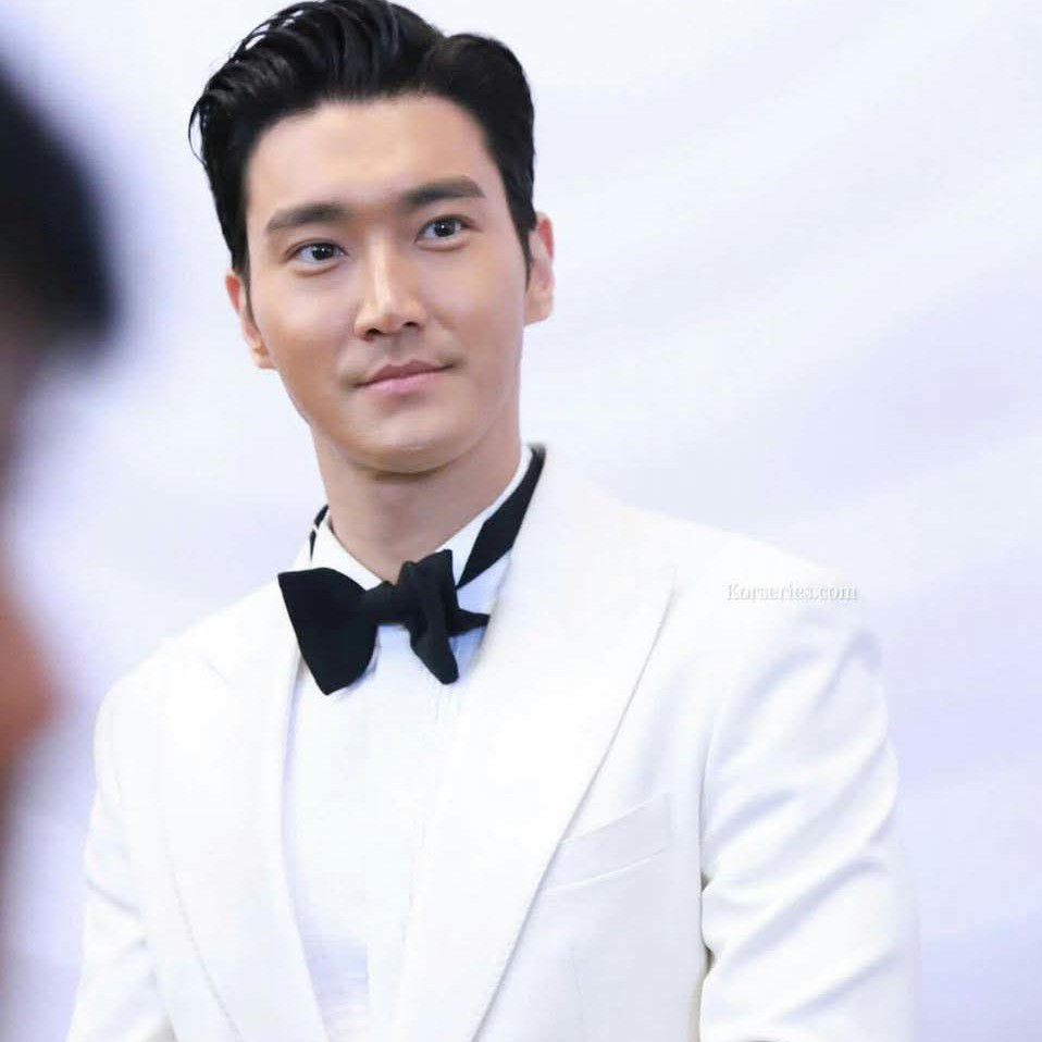 Recent activity shot of Choi Siwon