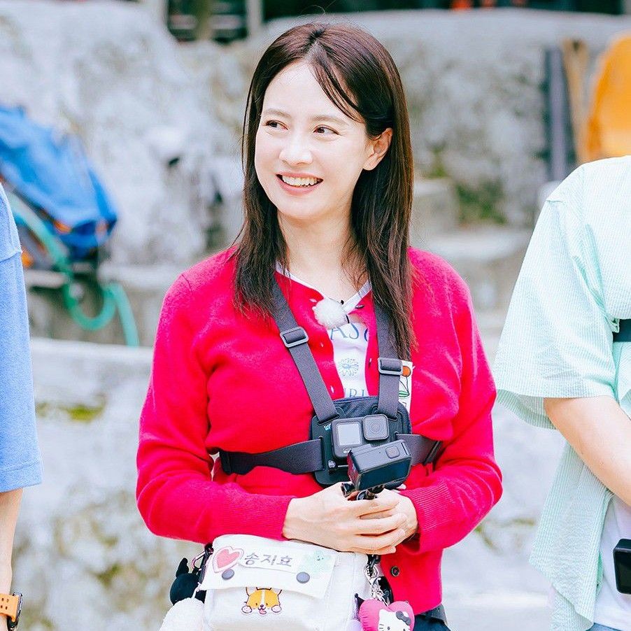 A moment captured by a fan of Song Jihyo
