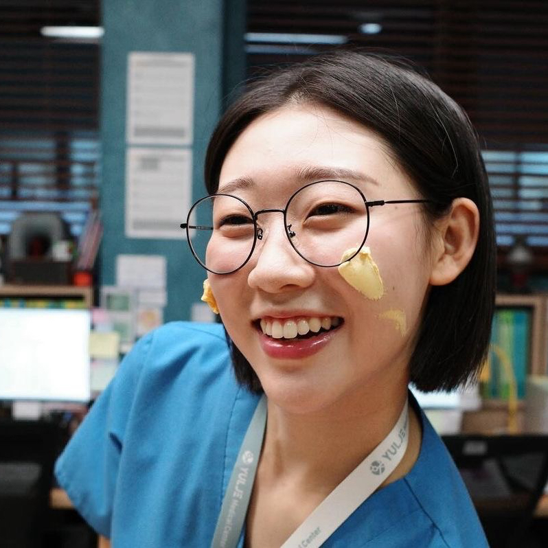 Latest photo of Han Yeji