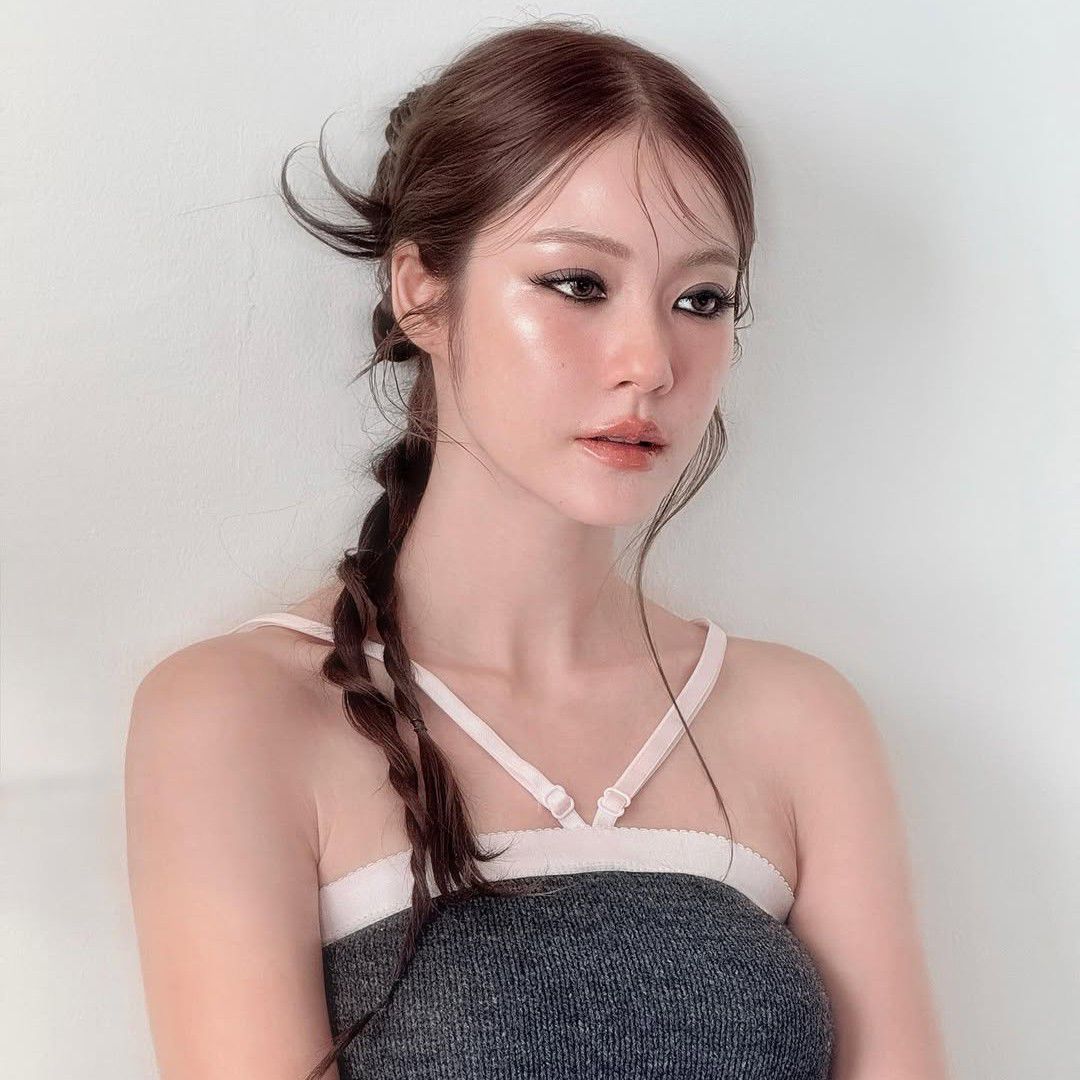 Behind-the-scenes cut of Namtan Tipnaree Weerawatnodom