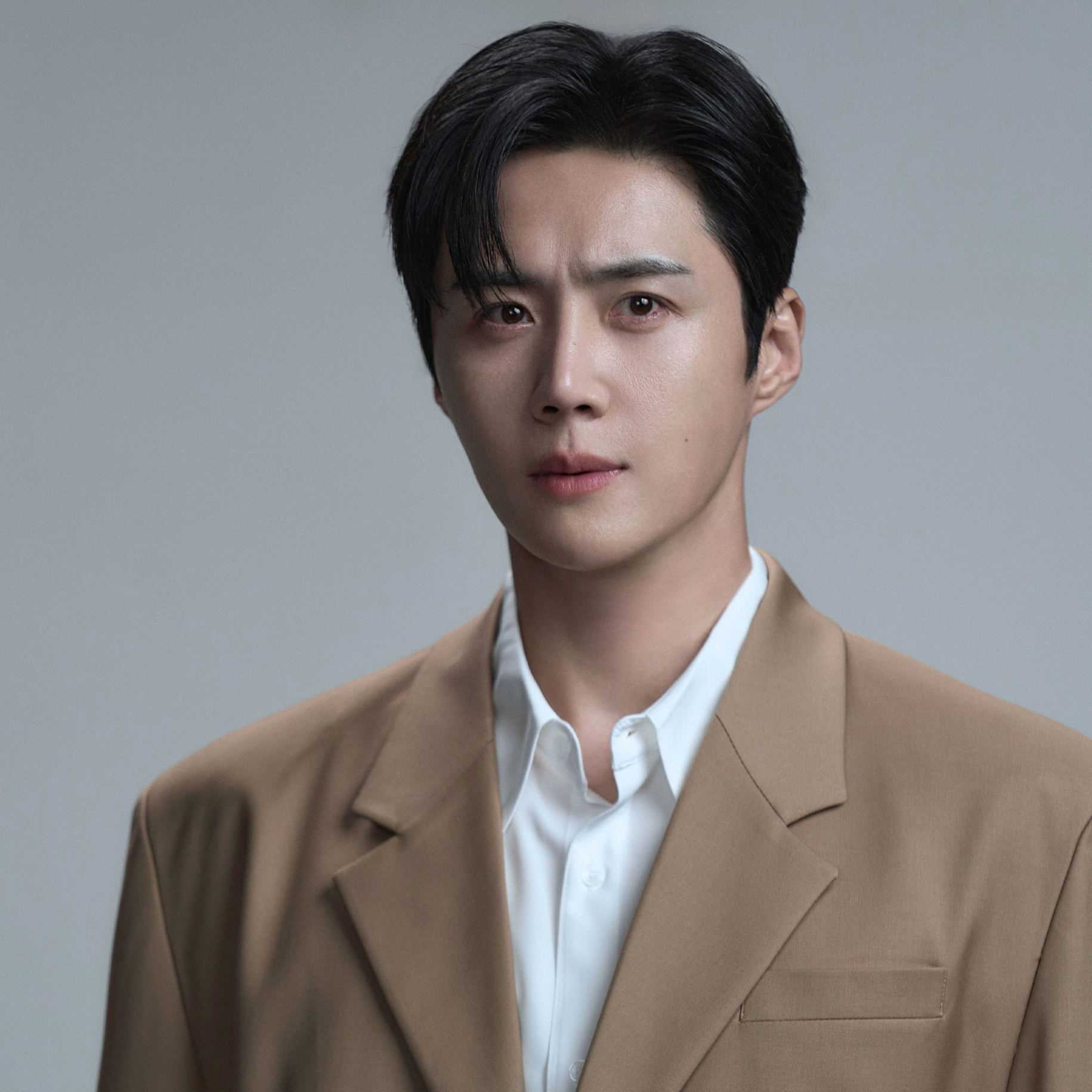 Behind-the-scenes cut of Kim Seonho