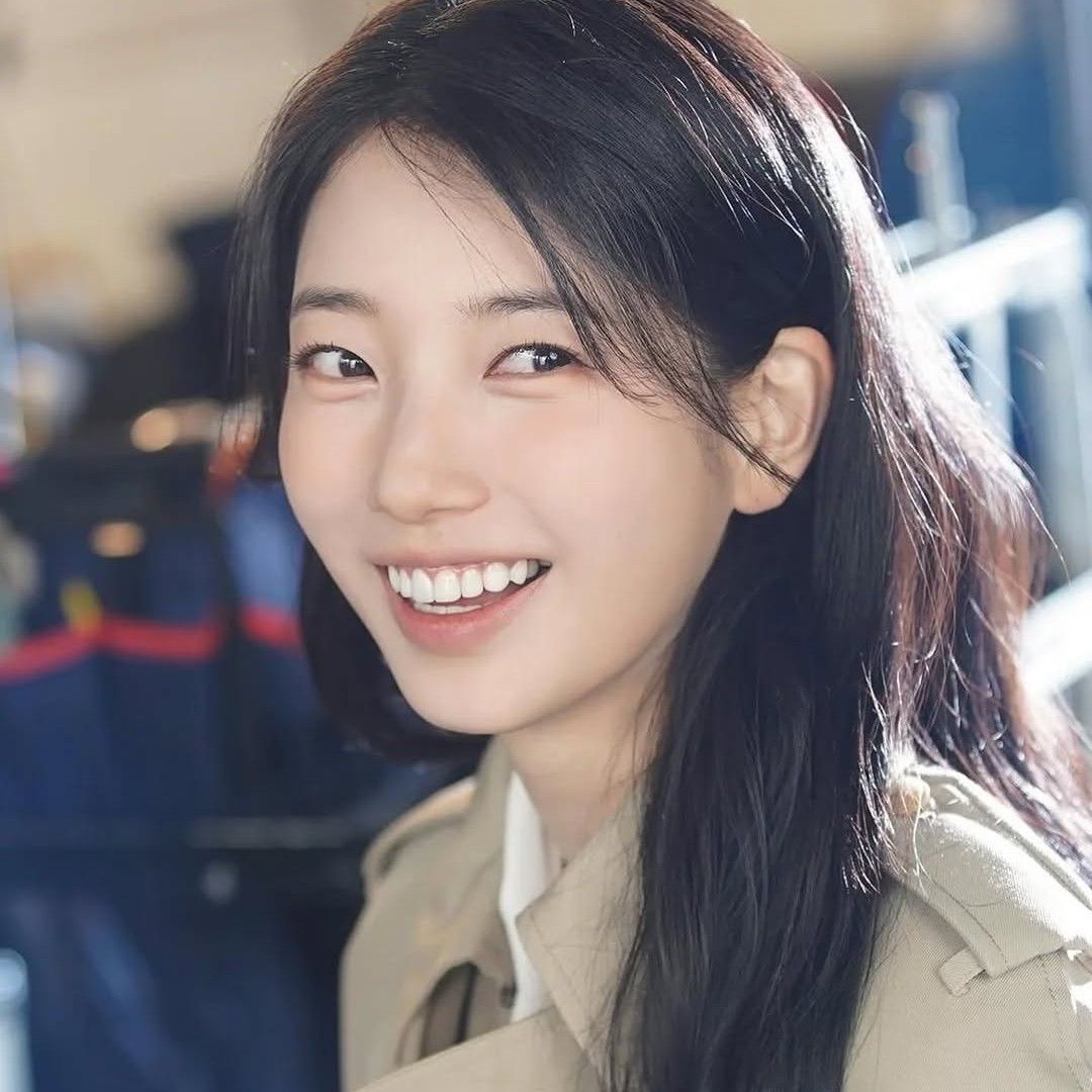 裴秀智的最新照片