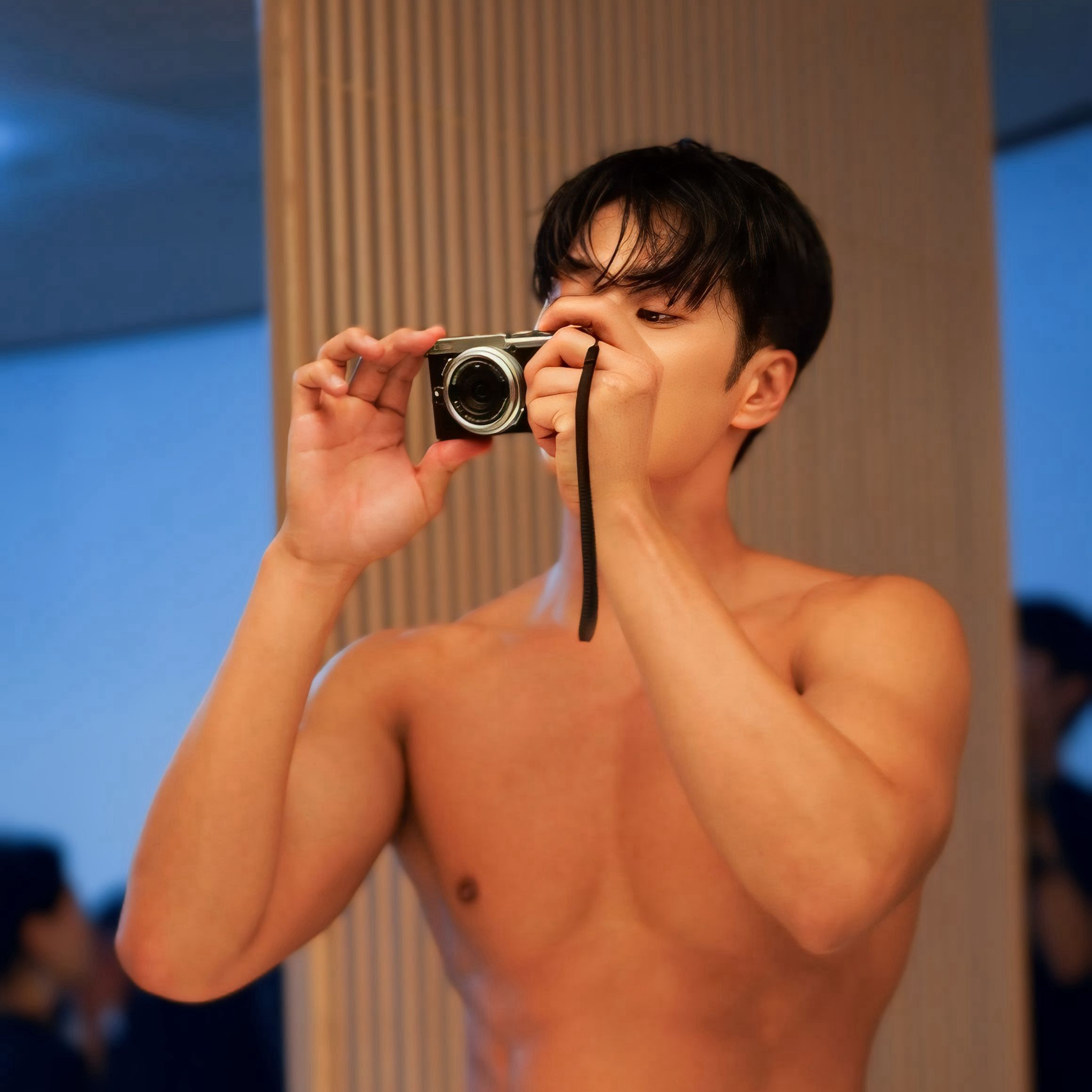 Behind-the-scenes cut of Ahn Bohyun