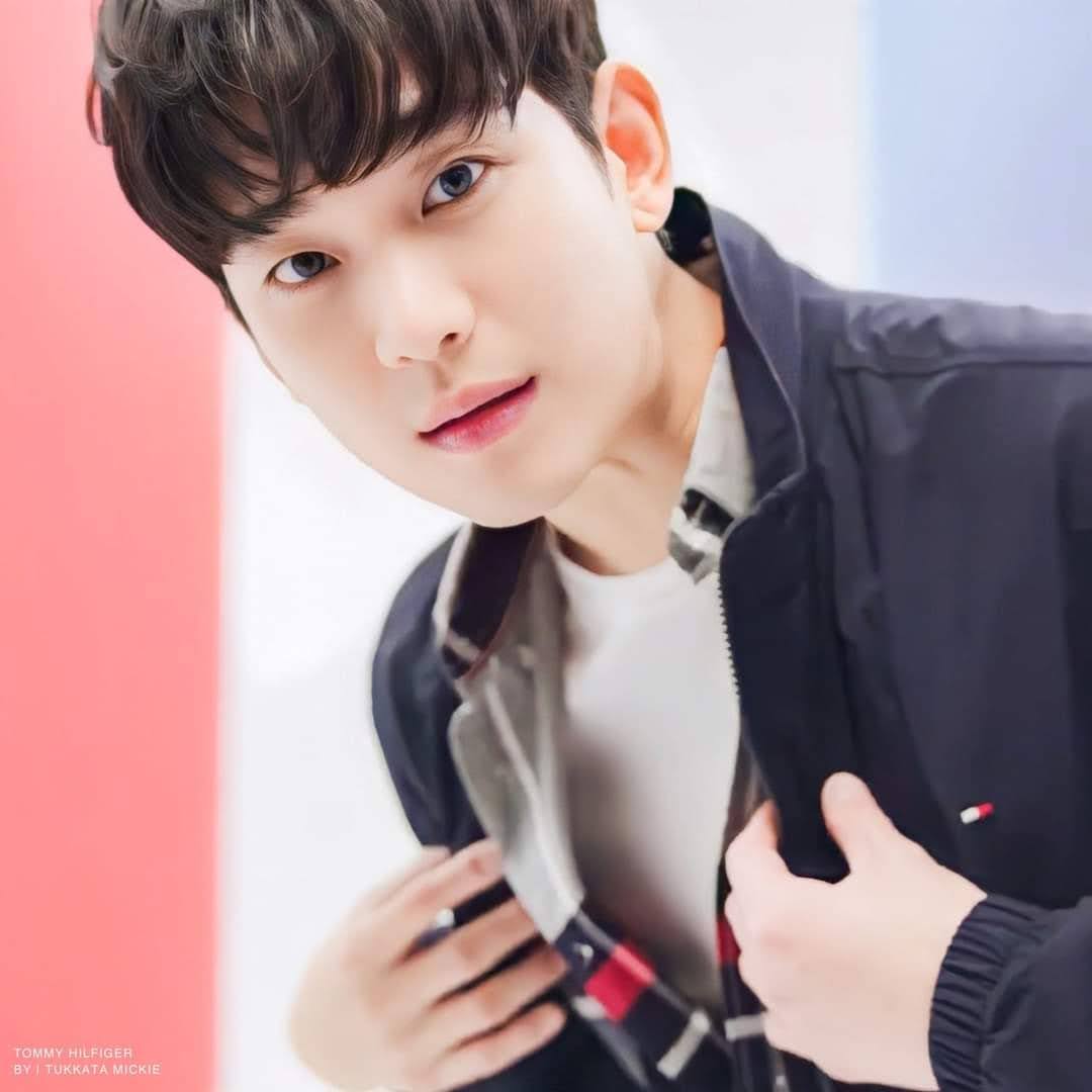 A moment captured by a fan of Kim Soohyun