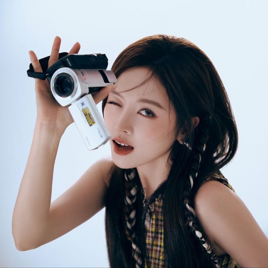 Behind-the-scenes cut of Wu Xuanyi