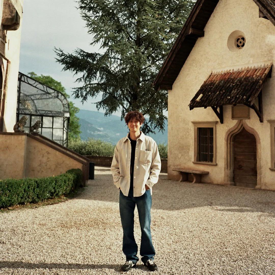Behind-the-scenes cut of Choi Wooshik