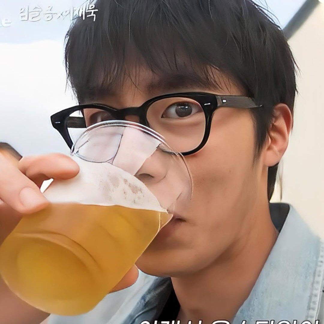 Recent activity shot of Lee Jaewook